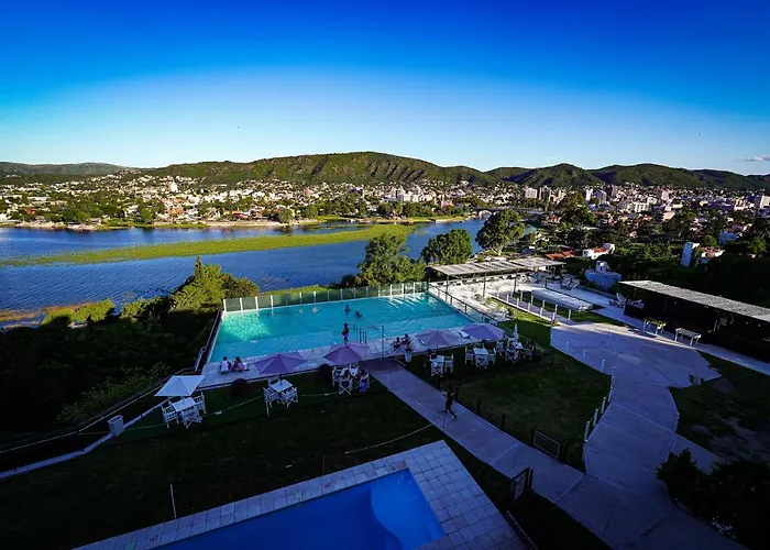 Distrito Hotel Villa Carlos Paz
